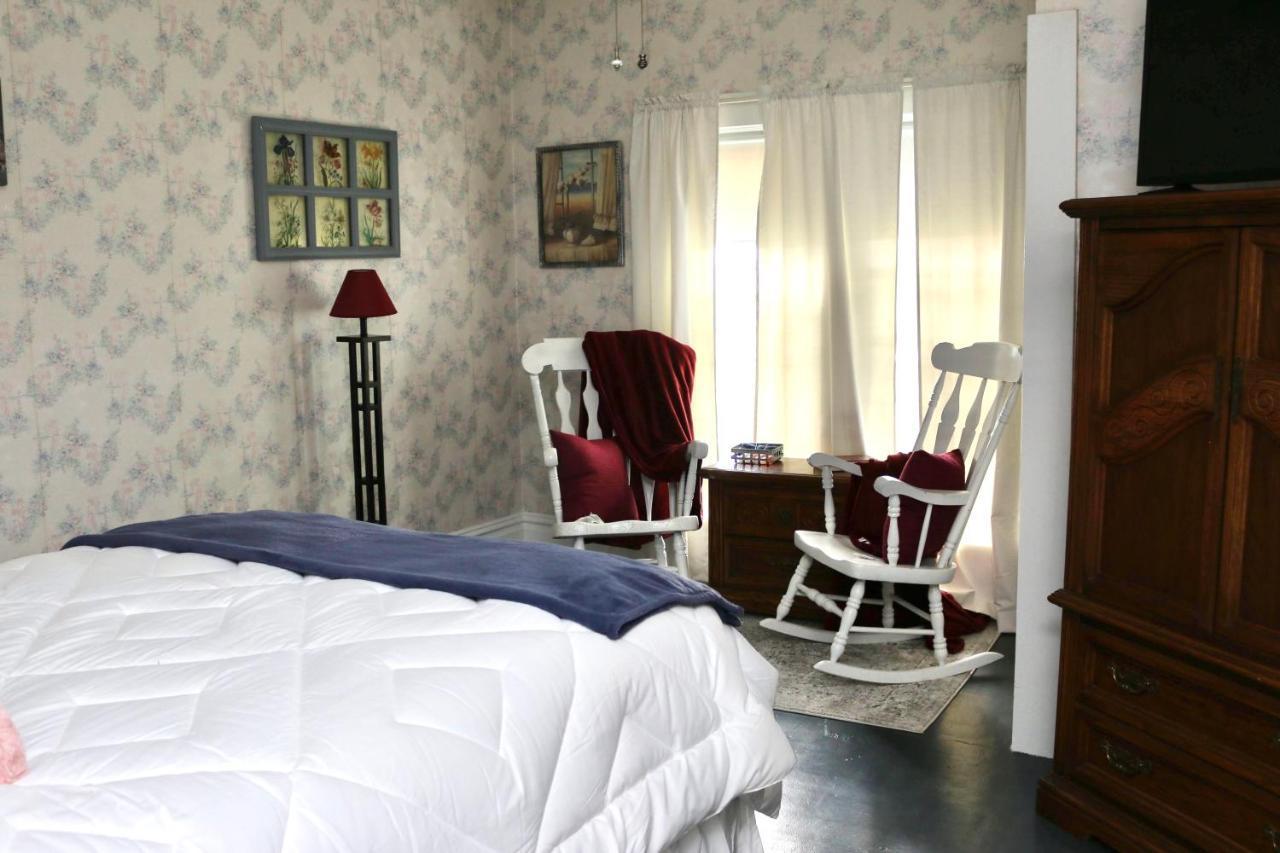 Loj Bed & Breakfast